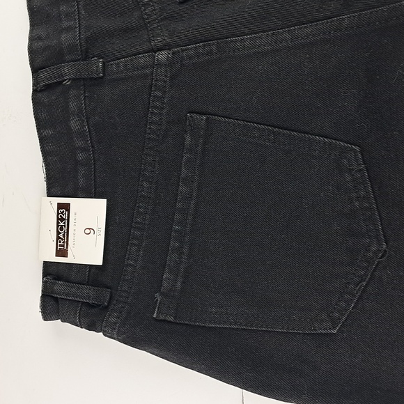 Track 23 Intelligent Design Black Distressed Fashion Denim Shorts Stretch Size 9 - Picture 5 of 6